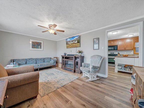 5th image of 291 Falcon Ridge Rd