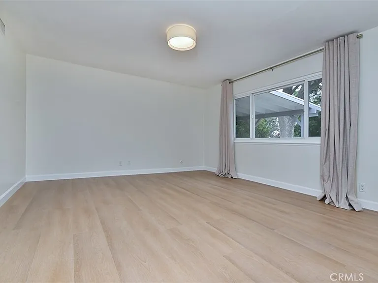7006 Helmsdale Rd — Photo 22
