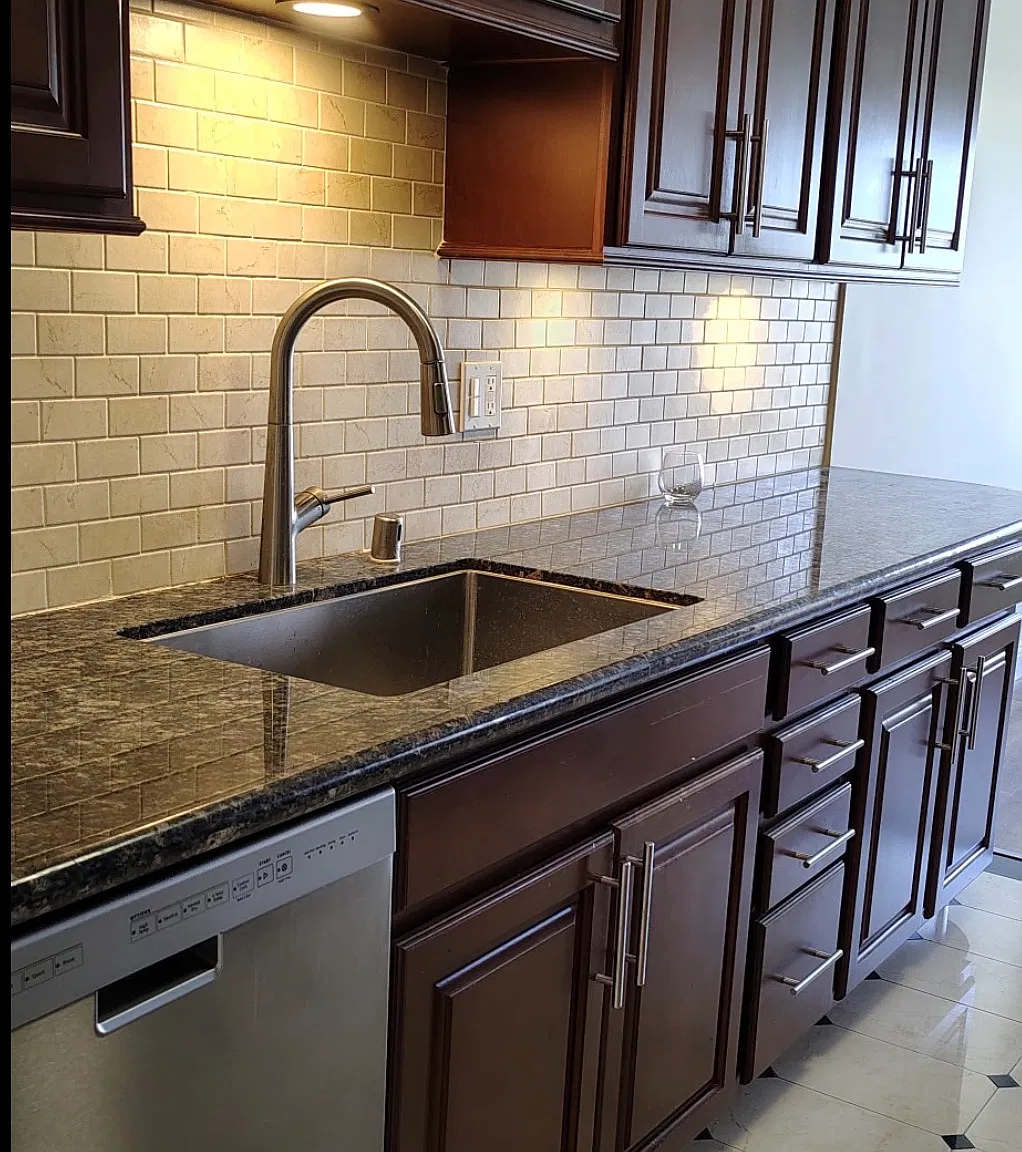 2 bed, 1.5 bath, 1300 sqft, $2,650 — Photo 3