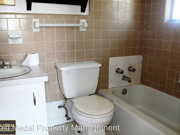 5th image of 803B Pecan Cir