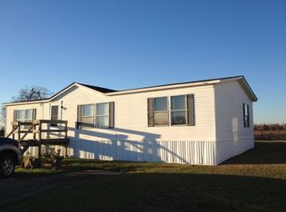 210 Gulf St, Angleton, TX 77515