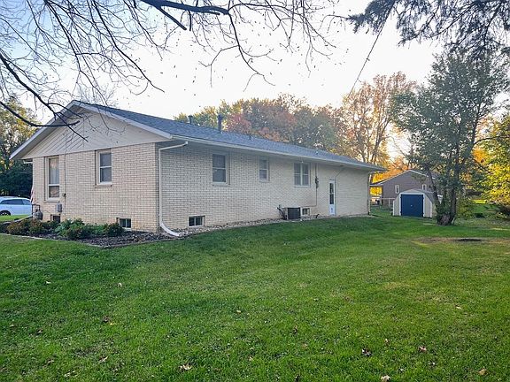 3rd image of 2501 6th St