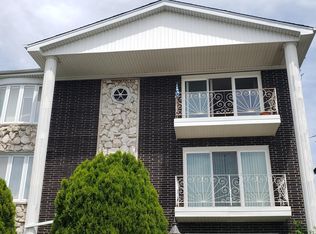 11245 S Roberts Rd #2, Palos Hills, IL 60465