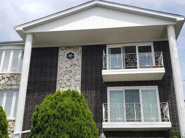 11245 S Roberts Rd #2, Palos Hills, IL 60465