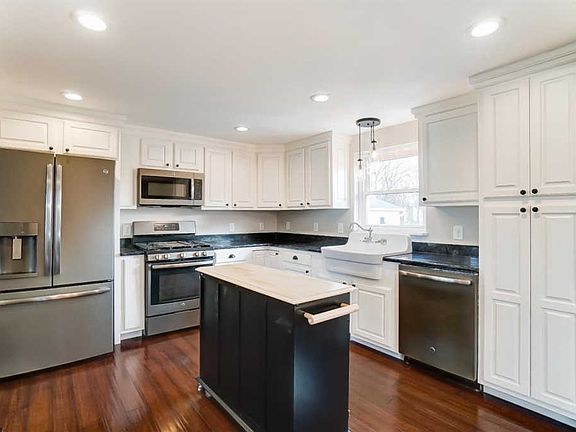 4th image of 5636 Betty Ln