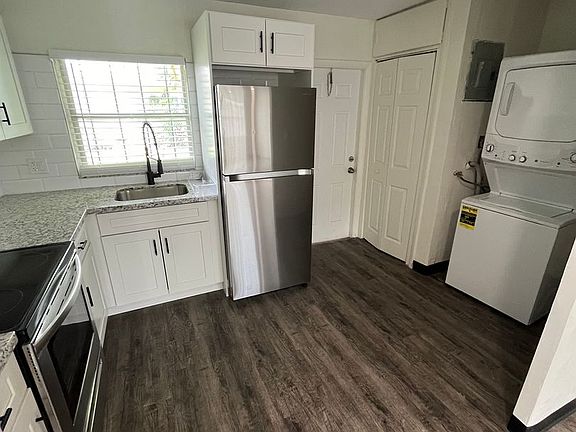 3rd image of 815 NW 2nd Ave