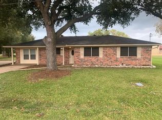705 Sinclair St, West Columbia, TX 77486