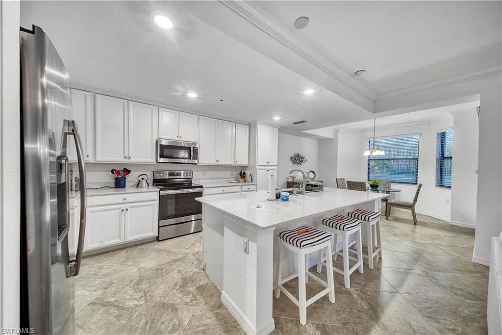 2 bed, 2.0 bath, 1137 sqft, $7,000 — Photo 1