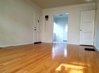 2045 N Vermont Ave, Los Angeles, CA 90027