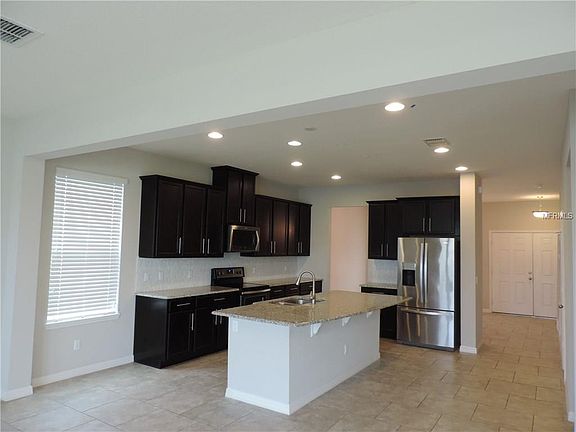 4th image of 3895 Prairie Reserve Blvd