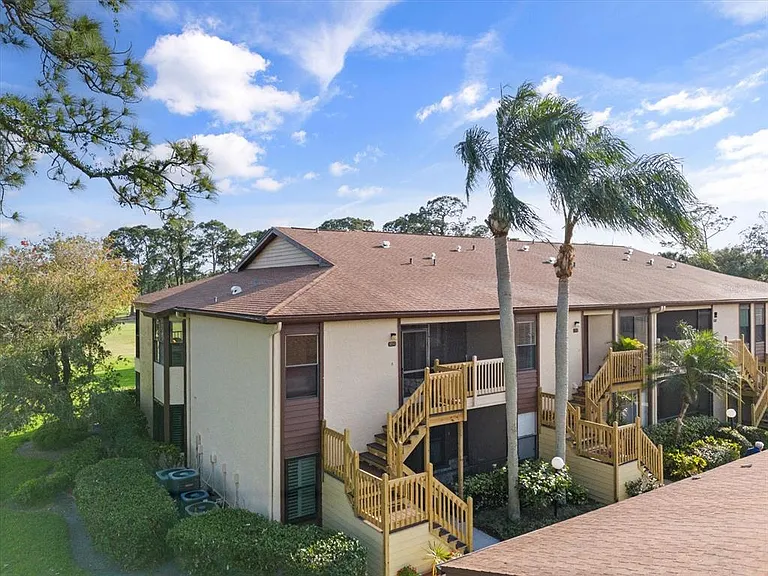 5753 Avista Dr — Photo 43