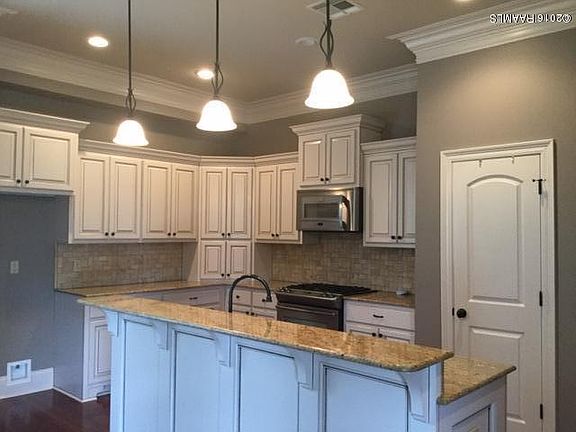 3rd image of 247 Rosemary Pl