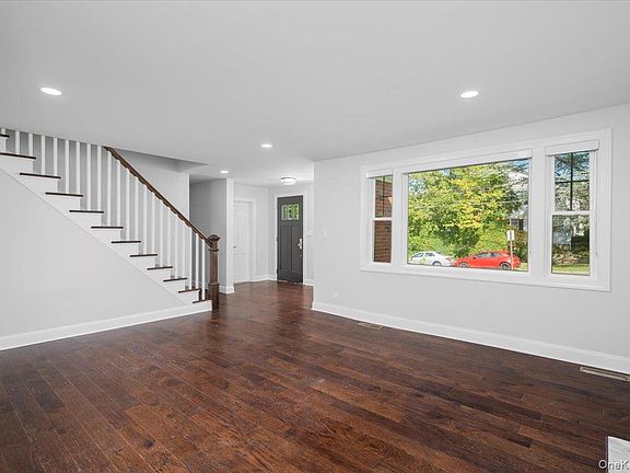 2nd image of 115 Davis Ave