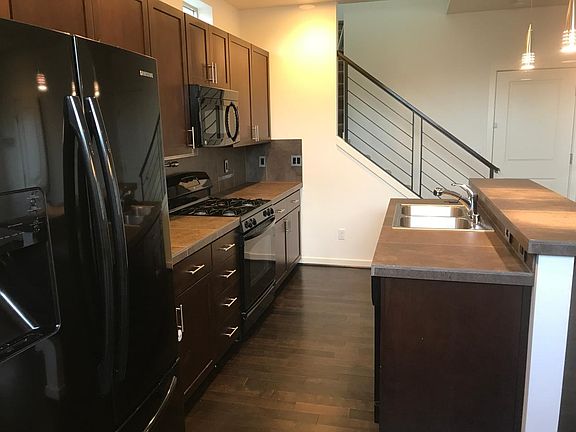 4th image of 1331 158th St SW #16