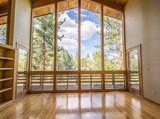 223 Bridal Ln, Bridgeport, CA 93517