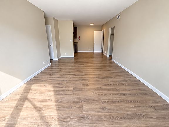 5th image of 3408 Balboa Ln APT 45