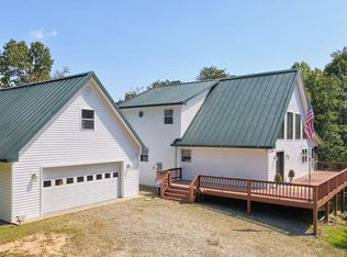 28 Lori Ln, Blairsville, GA 30512