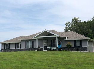 27031 Pelican Dr, Lebanon, MO 65536
