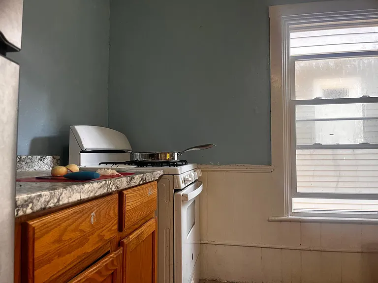52 Park St #1 — Photo 2