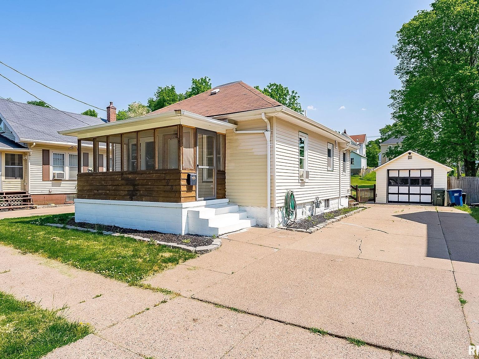 1007 Sycamore St, Muscatine, IA 52761 Zillow
