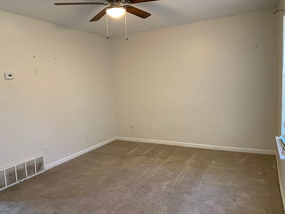 4th image of 8065 Sundown Ln