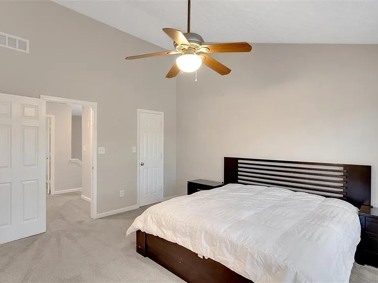 940 Tree Creek Blvd — Photo 23
