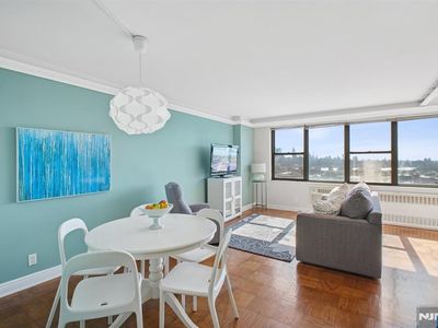 500 Central Ave APT 1406, Union City, NJ, 07087