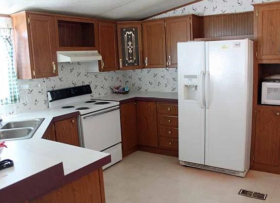 4th image of 565 Hillcrest Ln