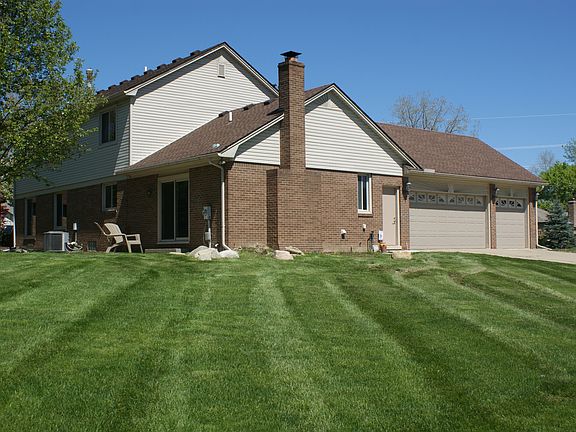 3rd image of 38011 Eric Ct