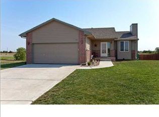 732 S Longbranch Dr, Maize, KS 67101