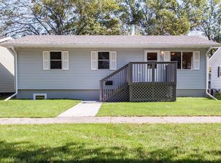 721 S 10th St, Grand Forks, ND 58201