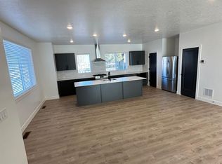 2047 S Main St, Bountiful, UT 84010