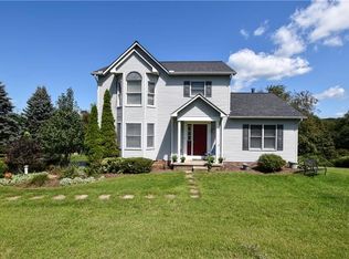 289 Evans Rd, Zelienople, PA 16063