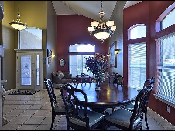 5th image of 13057 Tierra David Ct