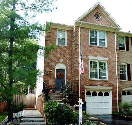 2nd image of 7708 Gromwell Ct