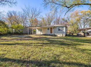 113 N Giles Rd, Fayetteville, AR 72704