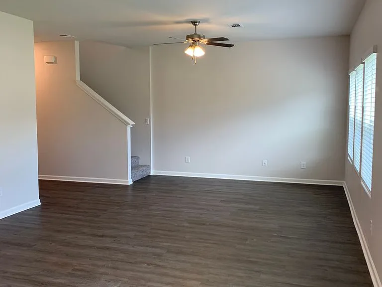 12391 Waterbury Dr — Photo 6
