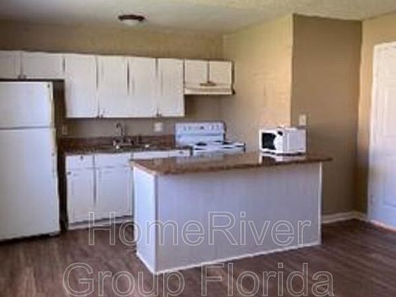 5th image of 11600 Mendel Dr APT 6
