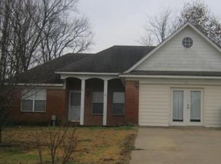 91 Fulcher Dr, Millington, TN 38053