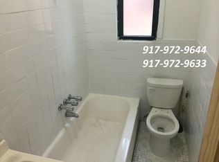 3048 32nd St APT 3, Astoria, NY 11102