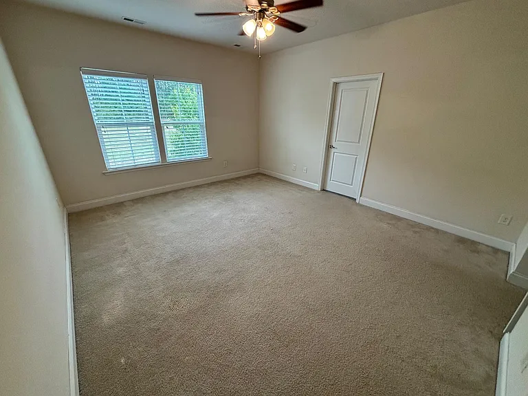 721 Suffield Way — Photo 24
