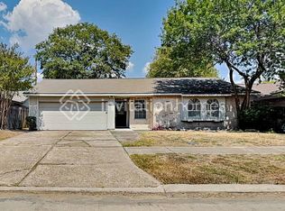 9922 Appleridge Dr, Houston, TX 77070