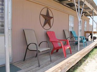 104 Live Oak St, Del Rio, TX 78840