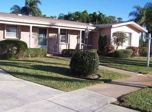 2nd image of 3167 SE Overbrook Dr