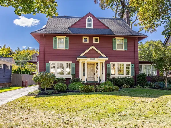 75 Windemere Rd, Rochester, NY 14610