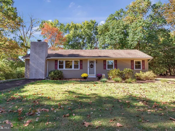 218 Keeley Ave, New Britain, PA 18901