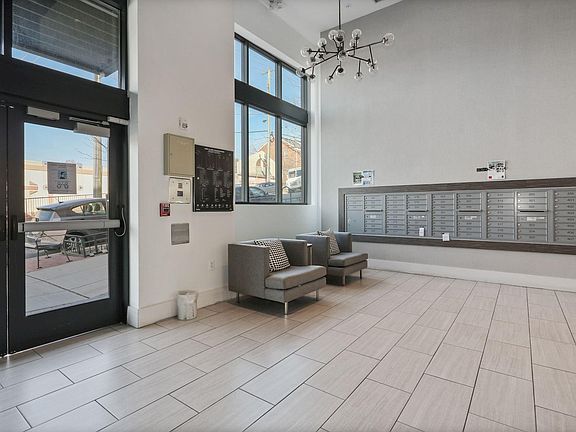 5th image of 989 Buchanan St Unit 316