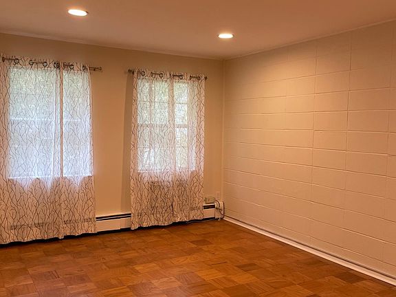 5th image of 100 Towne House Vlg
