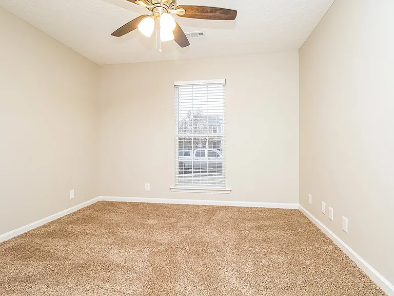 7128 Legacy Dr — Photo 14
