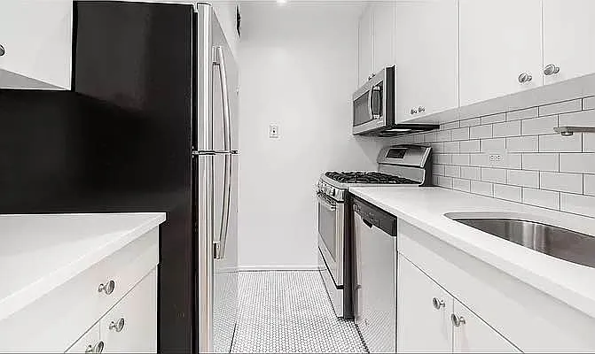 Rented by REAL New York | media 4